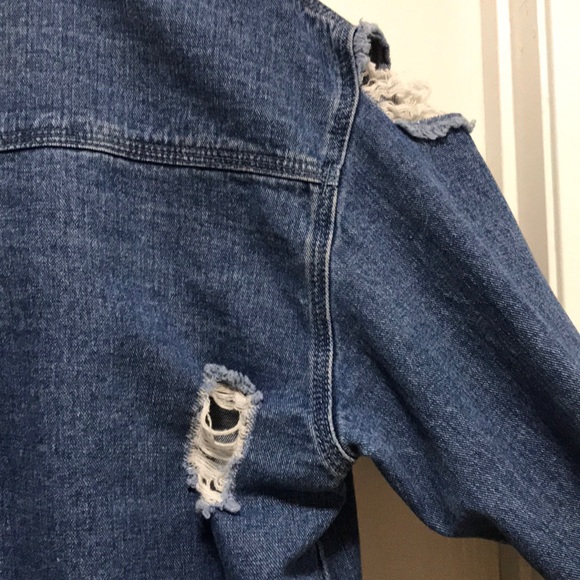 Distressed denim jacket - Picture 5 of 8